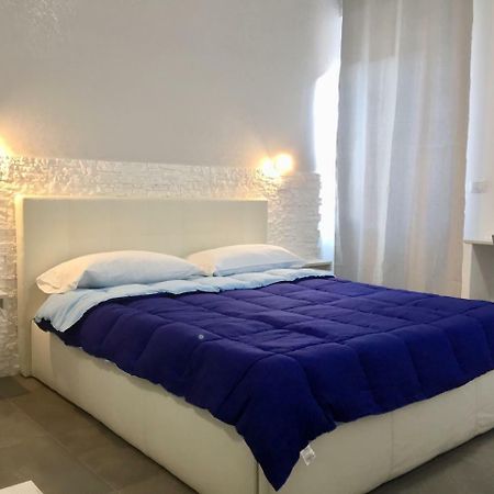 Il Viaggiatore Via Piave 加埃塔 外观 照片